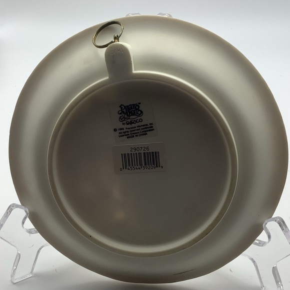 Vintage Precious Moments Nativity Wall Hanging 3D Bethlehem Inn - Picture 8 of 9